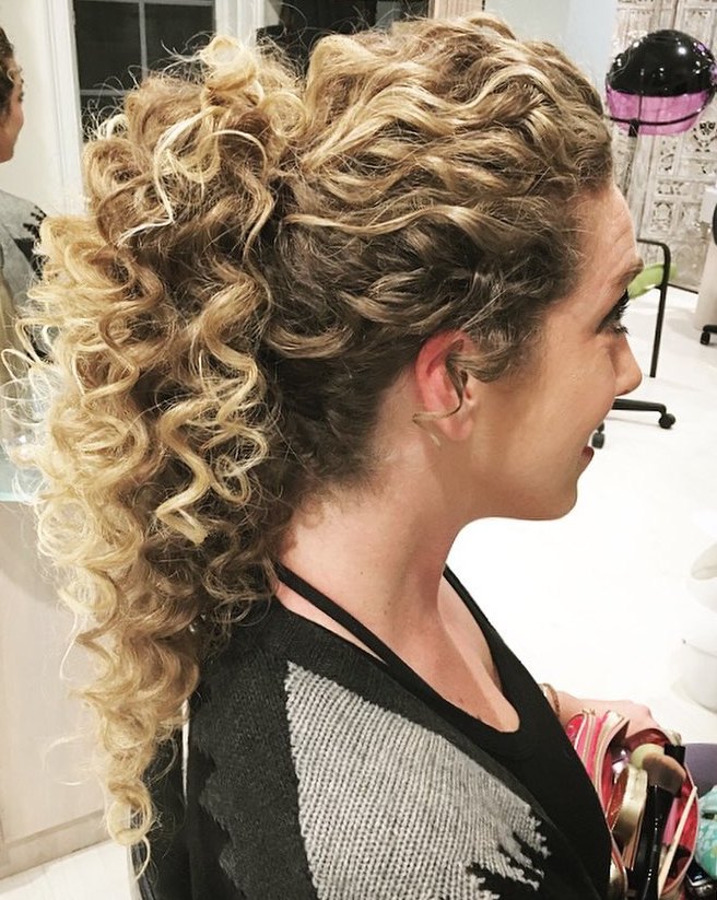 Sassy Voluminous Curly Ponytail