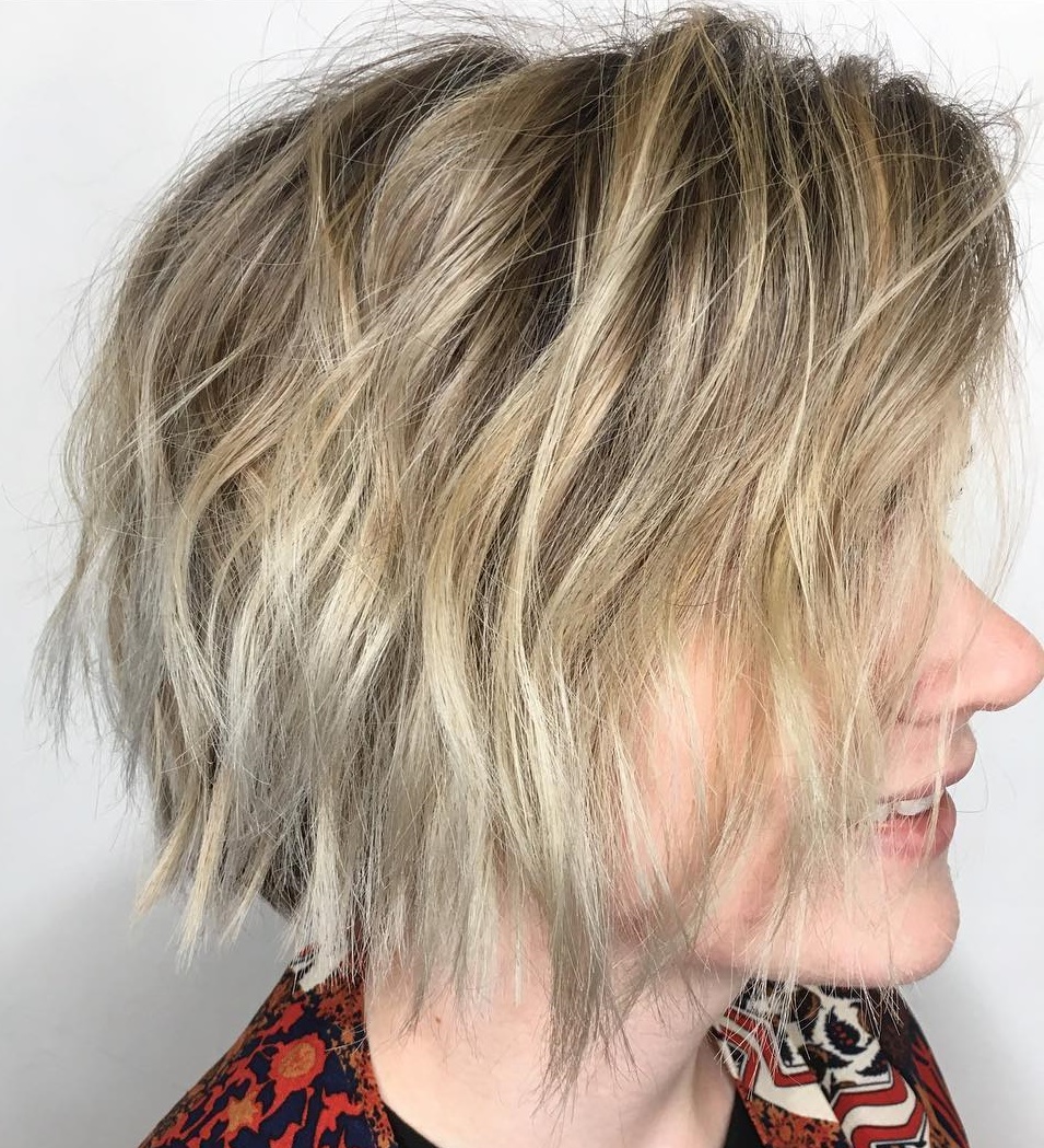 Disheveled Chin-Length Bob Crop