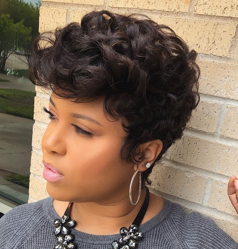 Wavy Flattering Big Chop Hairstyles For Oval Face