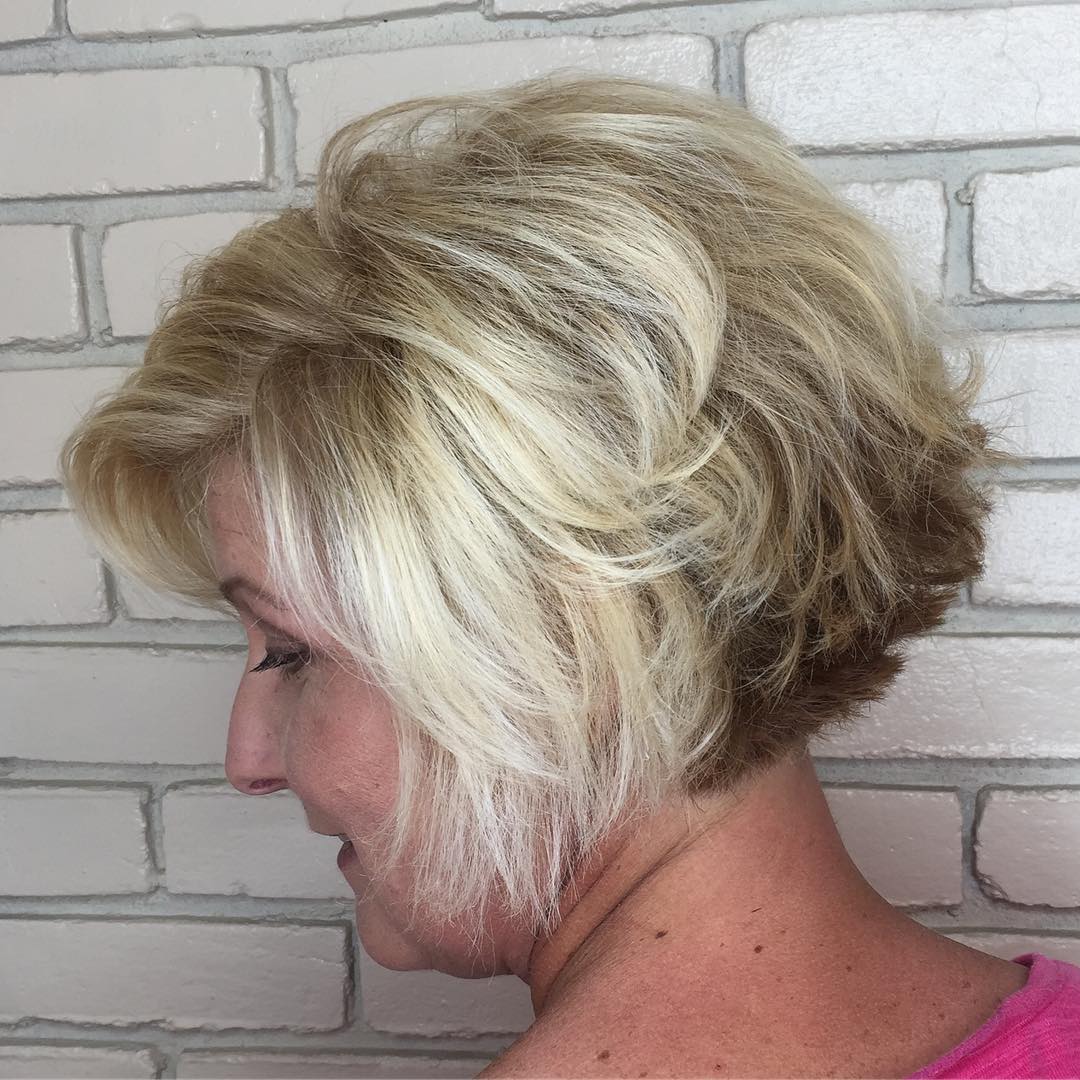 Short Inverted Blonde Bob With Highlights