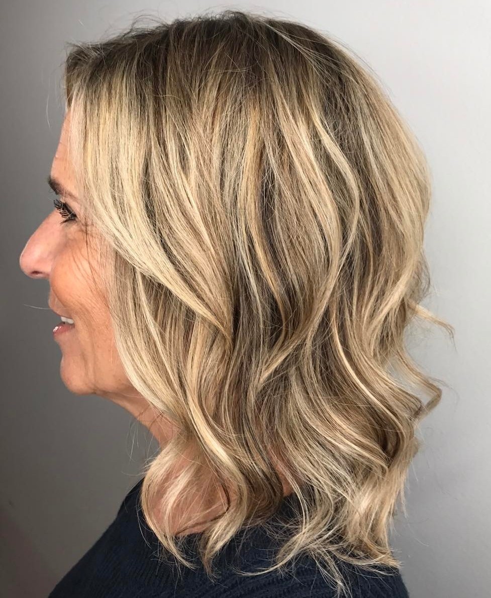 Wavy Lob With Subtle Layers