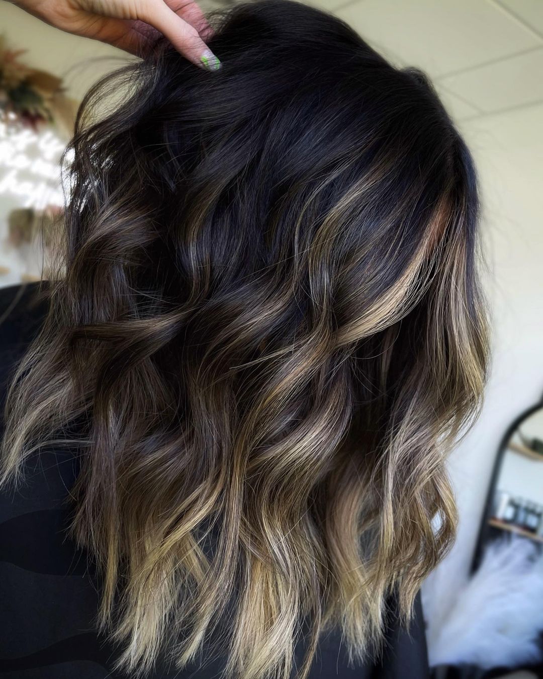 15 Glamorous Partial Highlights for Every Natural Hair Color - Hairstylery