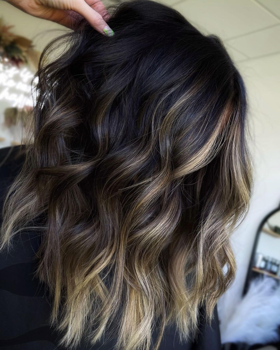 60 Stunning Examples of Dark Brown Hair With Highlights