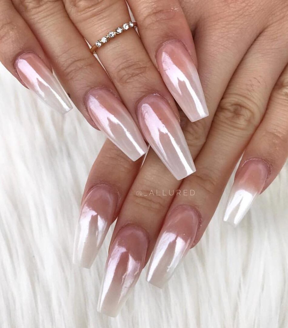 Chrome Nails Detected: Best Manicure Ideas and a Number of Them to Try This Season - Hairstyle