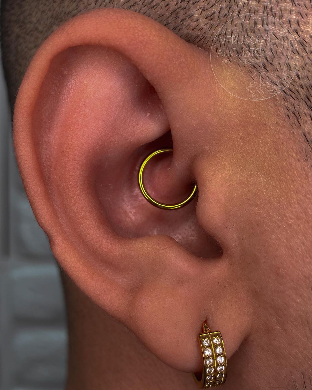 Anti-Tragus Piercing Using Solid Gold Jewelry