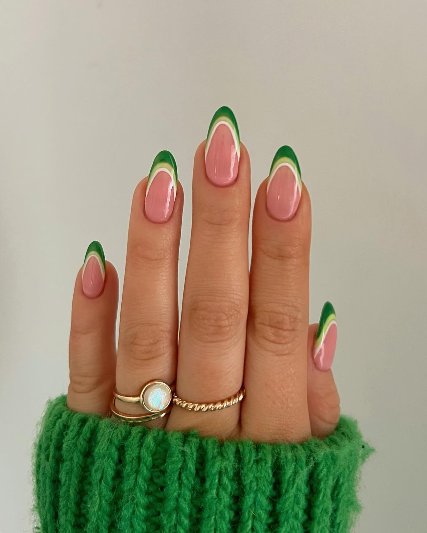 Round Green French Nail Tips