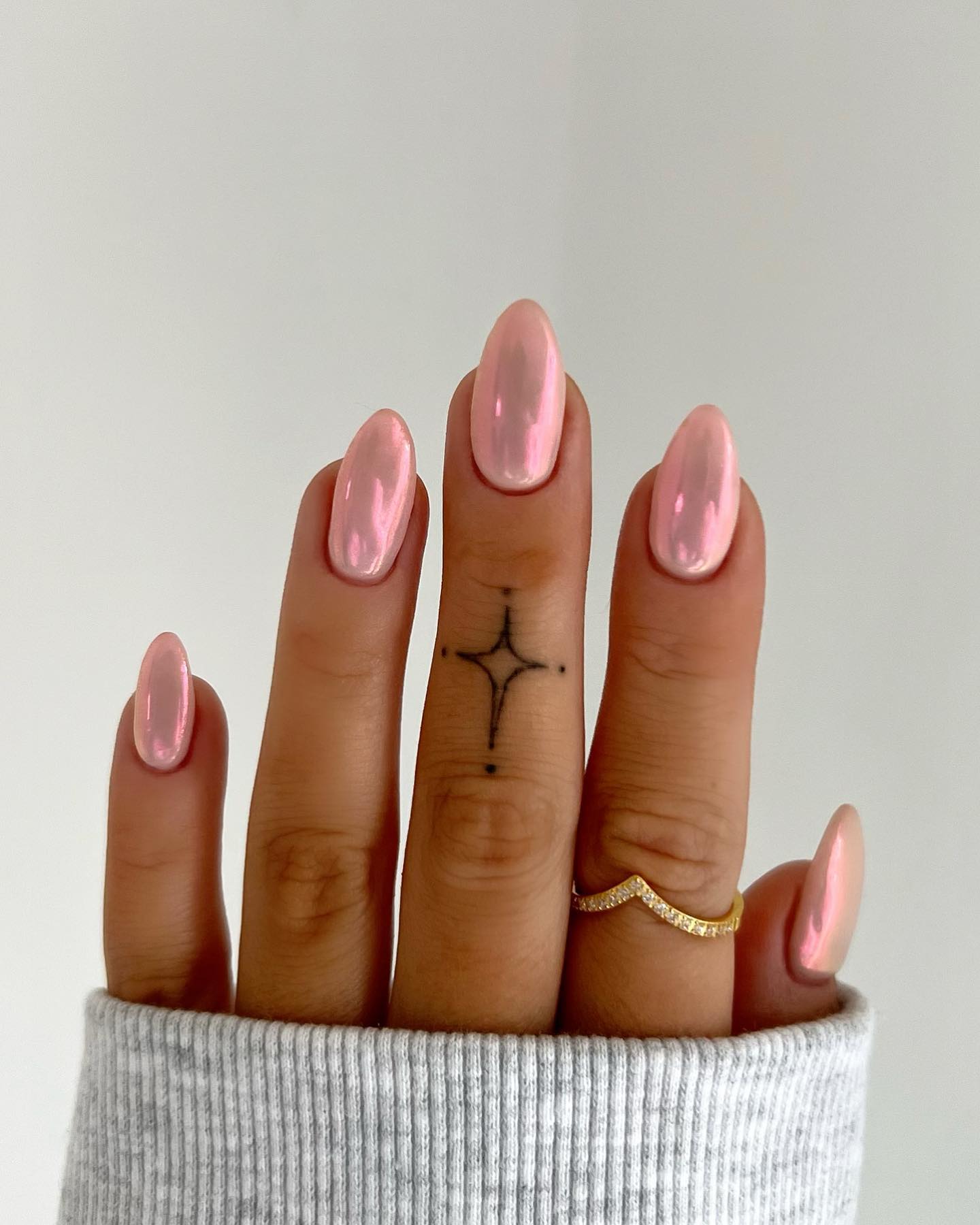 Short Oval Rose Gold Chrome Nails