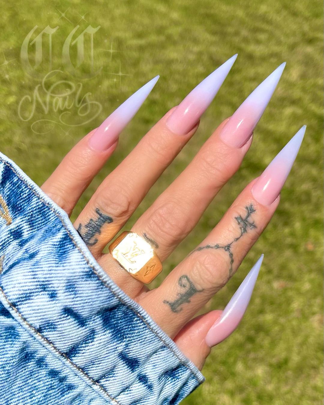 0Very Long Nude-to-Blue Ombre Stiletto Nails