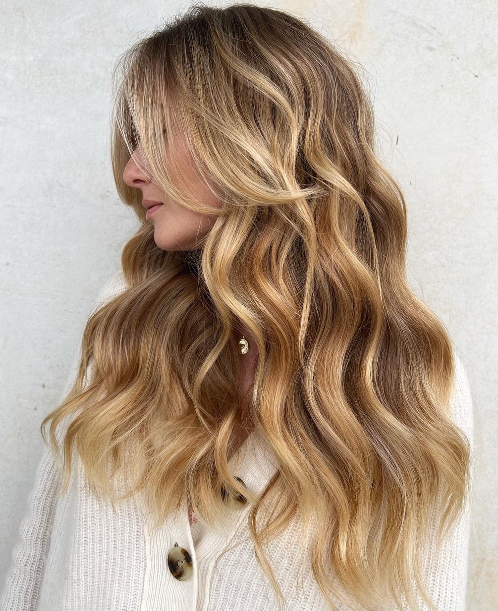 Natural Blonde Color Waves with Curtain Bang