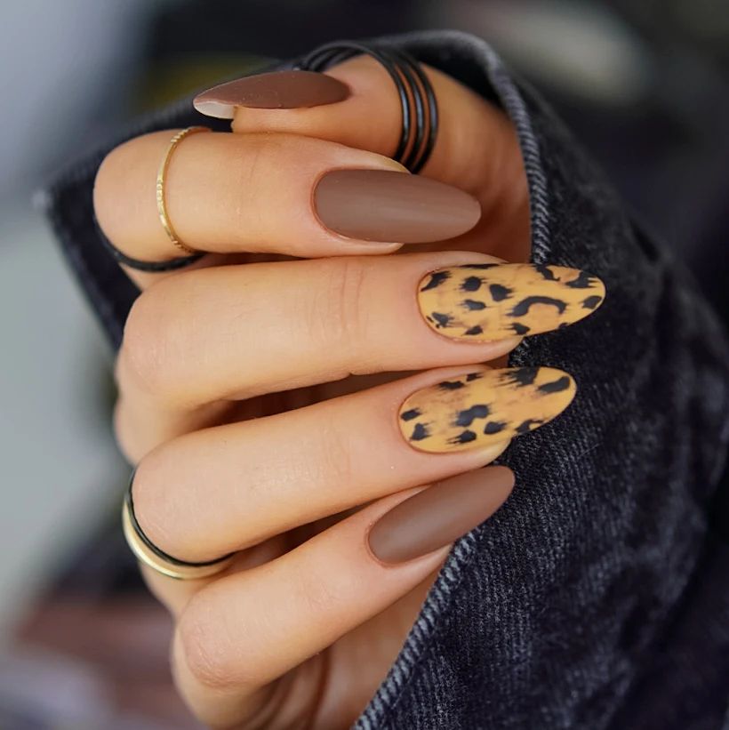 Round Matte Brown Nails with Leopard Print