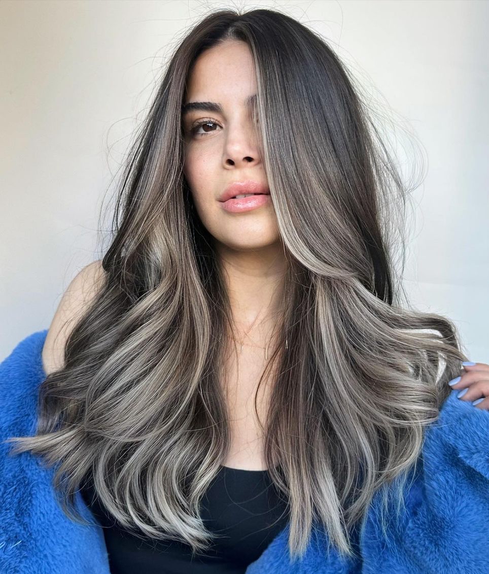 32 Outstanding Ideas of Black Hair with Highlights - Hairstyle