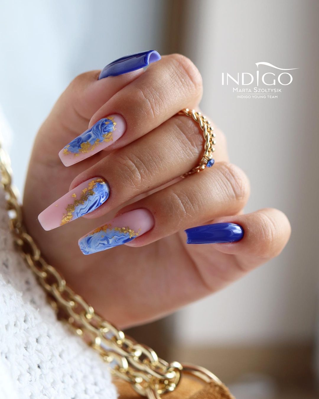 Coffin Blue Marble Nails with Gold Foil