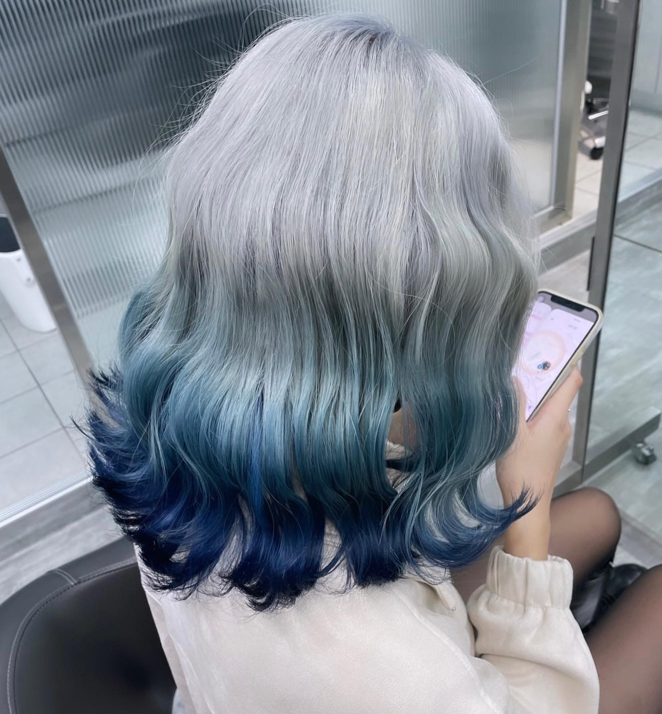 Wavy Mid-length Hair with Blue Ends