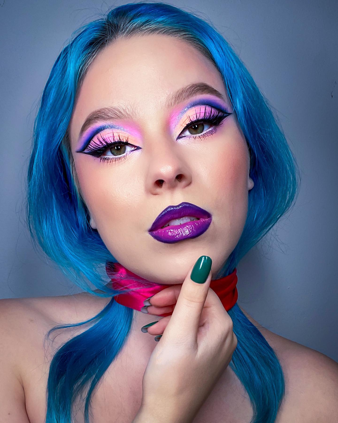 Purple Glossy Ombre Lips