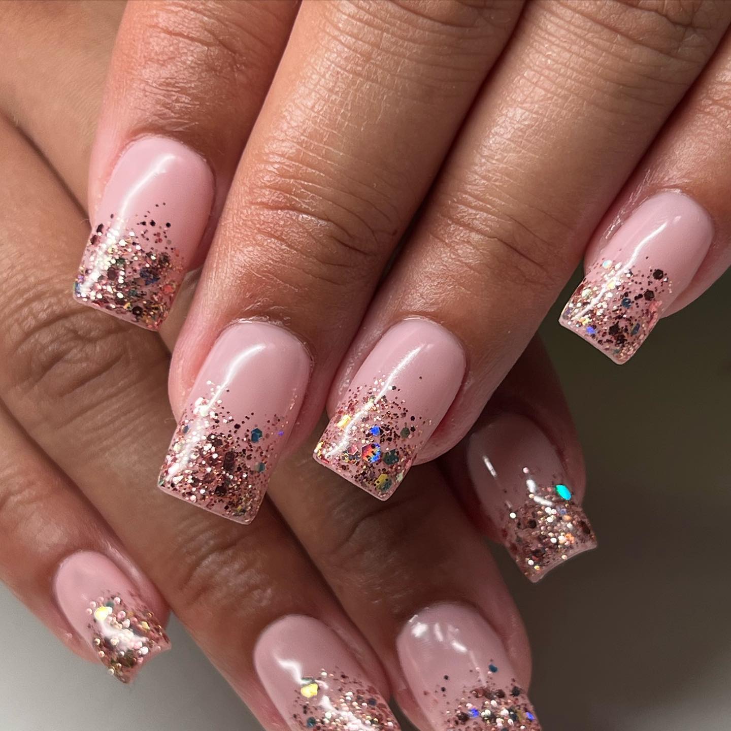 Rose Gold Ombre Glitter Manicure on Short Nails