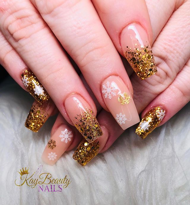 Shiny Gold Christmas Nails