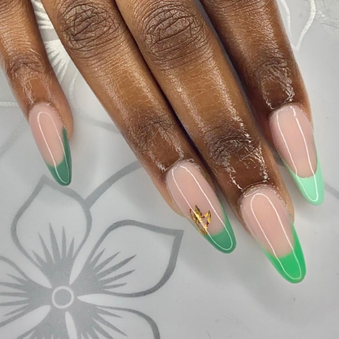 Nude nails on dark skin style with a cute variation