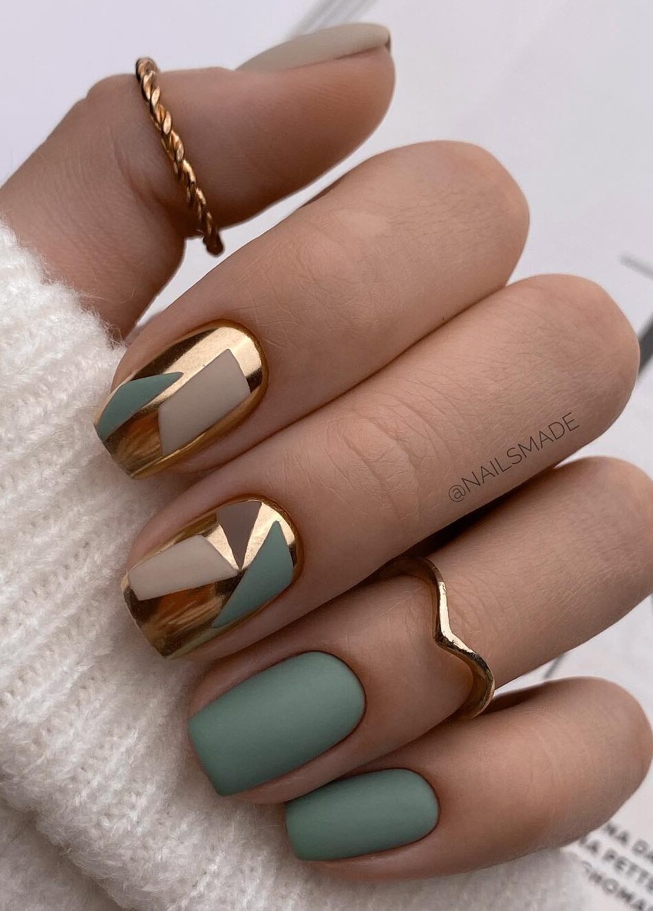 50+ Gorgeous Gold Nails To Get At Your Next Manicure