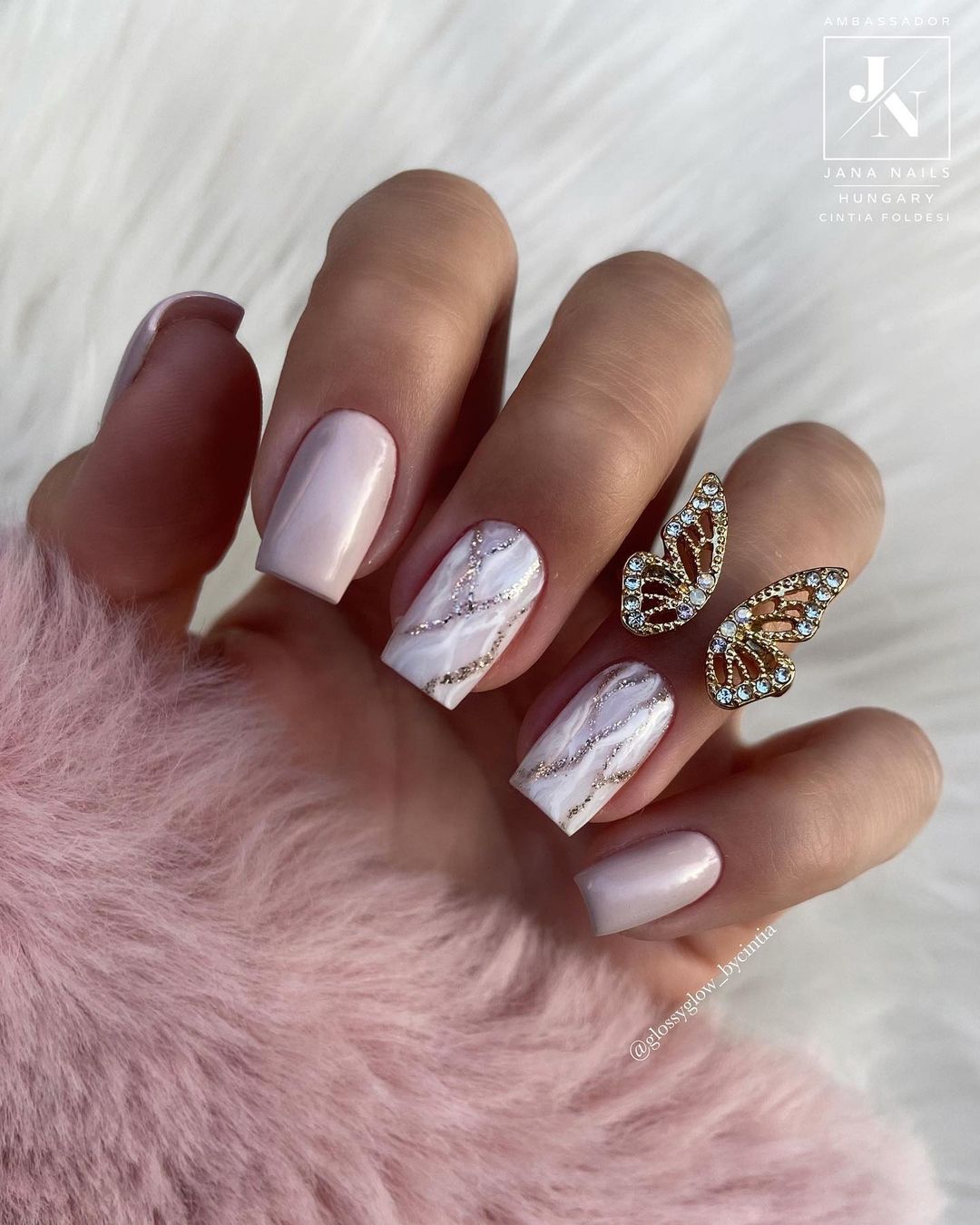 Short Square Marble Nails with Gold Glitter Design