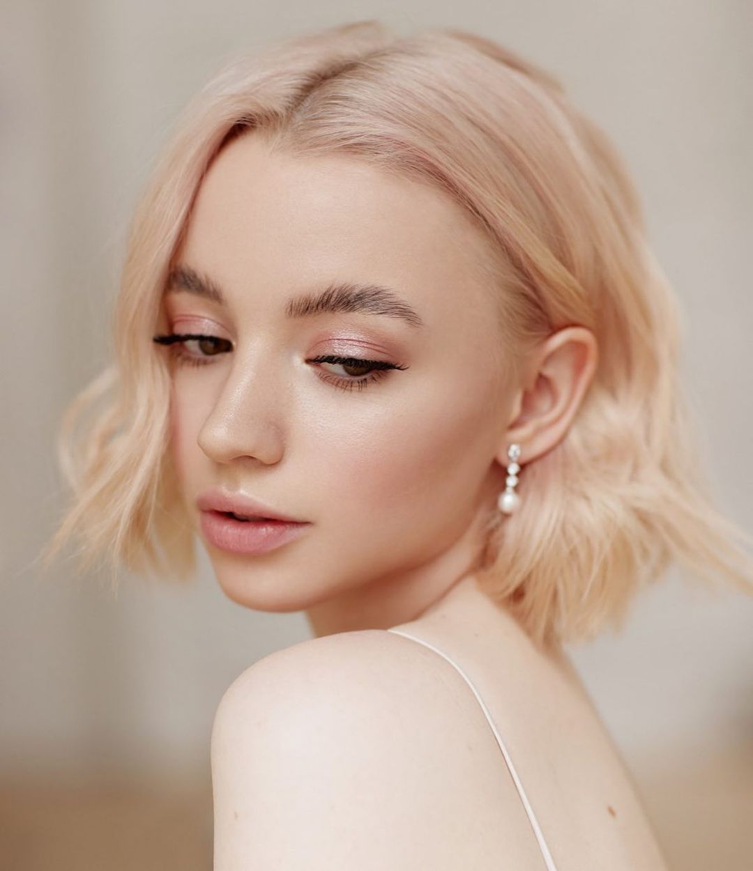 peach wedding makeup