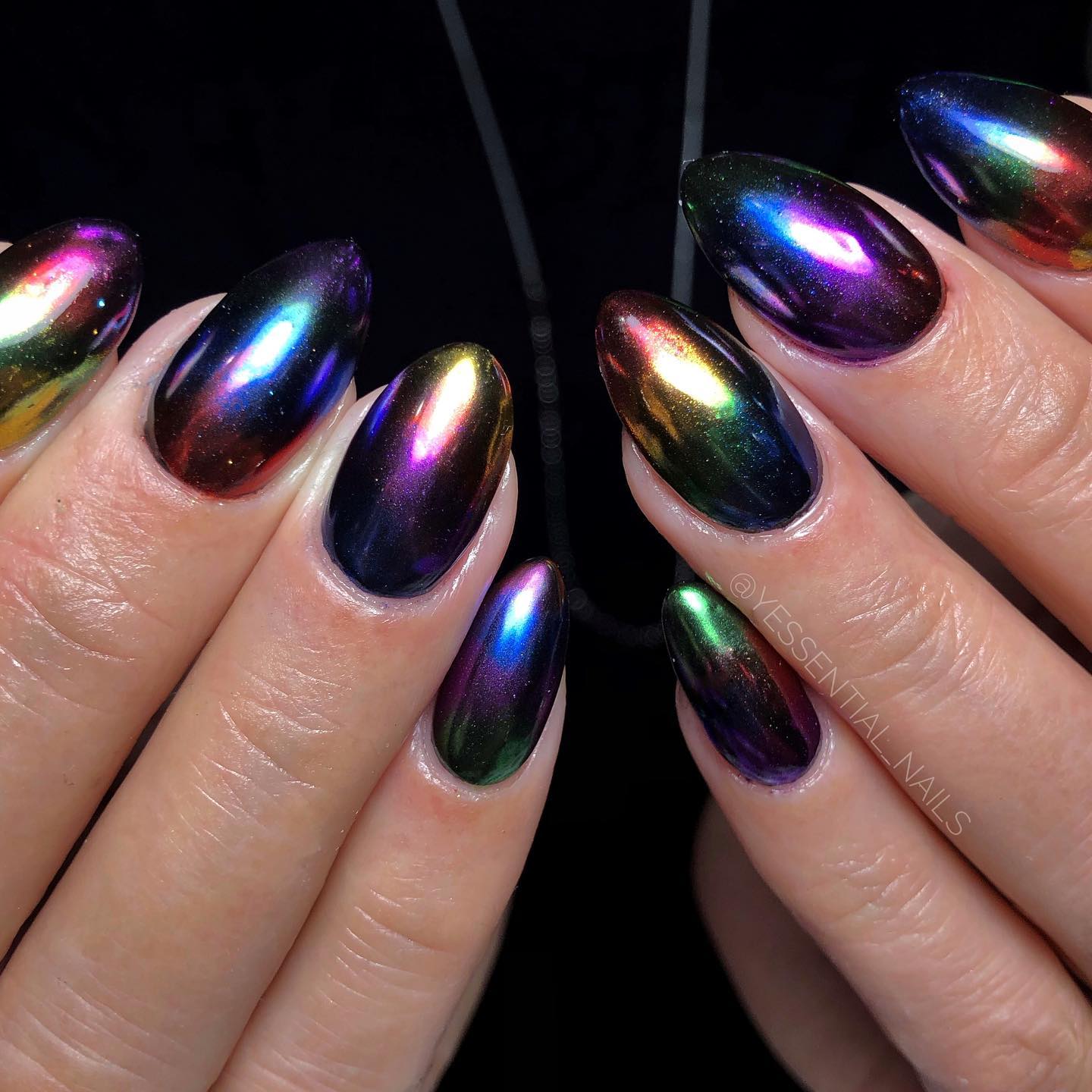 Round Rainbow Chrome Nails