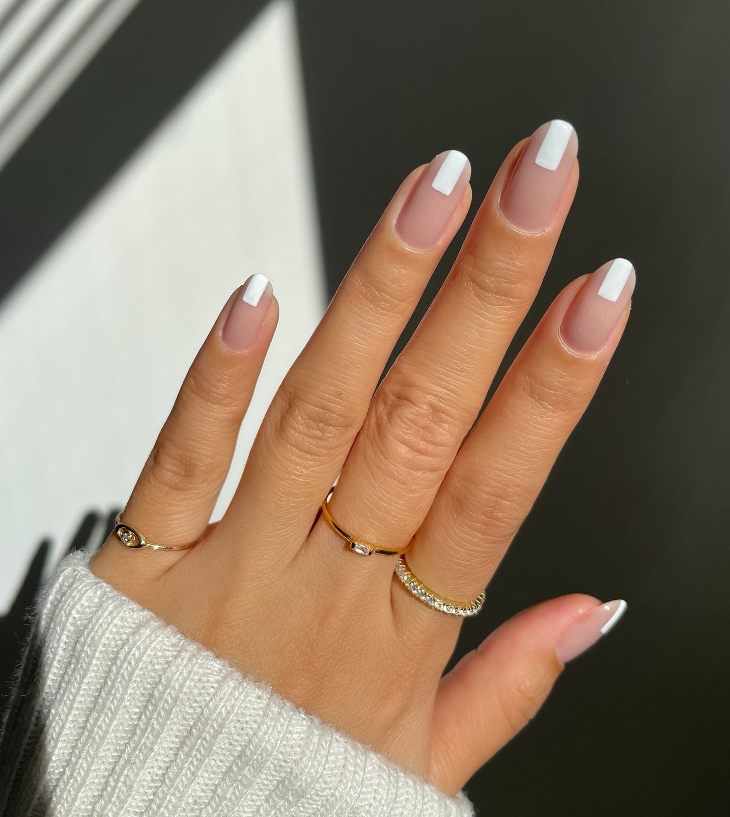 Short Round Clear White Nails