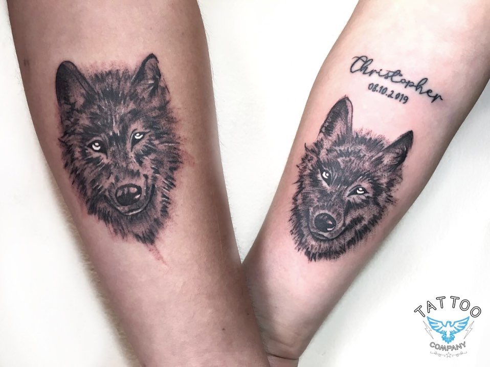 Wolf Couple Tattoo Design For A Majestic Look