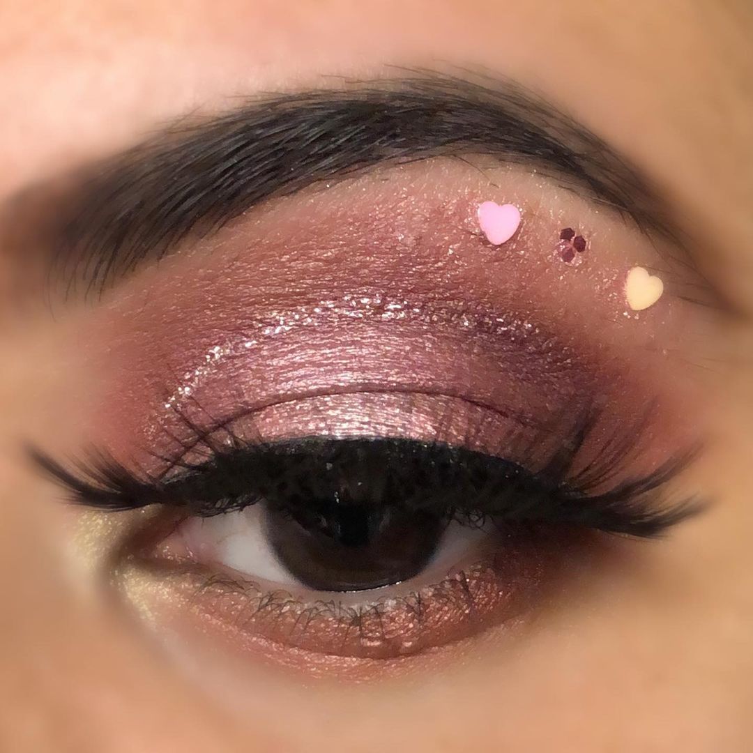 Glamorous Rose Gold Glitter Eyes