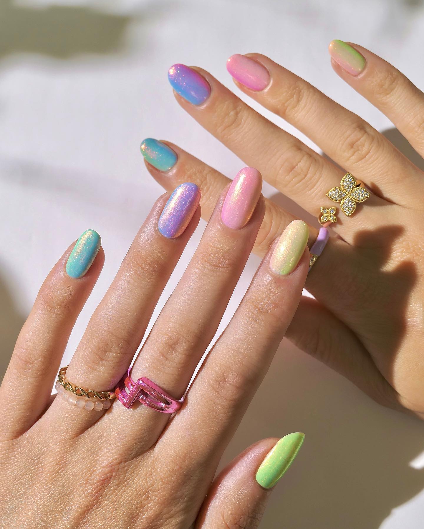 Shiny Pastel Manicure on Oval Nails
