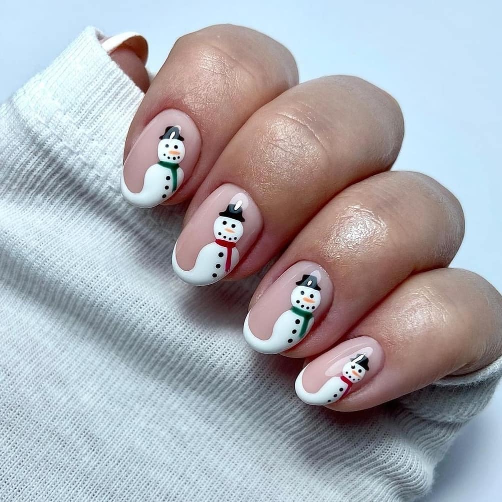50 Christmas Nails Design Ideas for This Holiday Season - Hairstylery