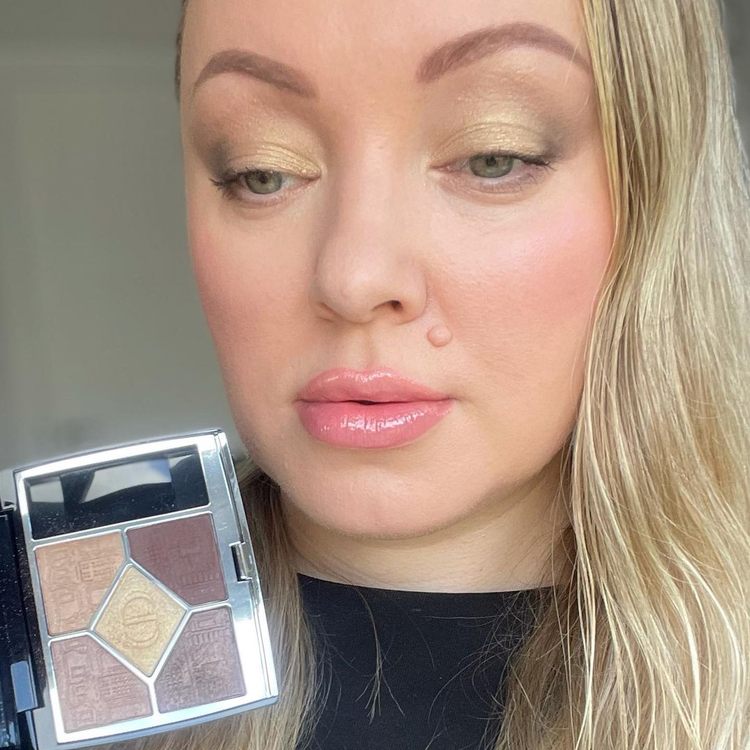 Feminine Dior Holiday Makeup