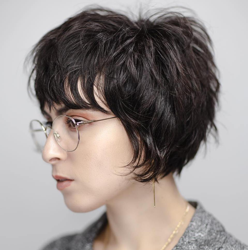 Short Hairstyles And Haircuts For Women To Shine In 2020