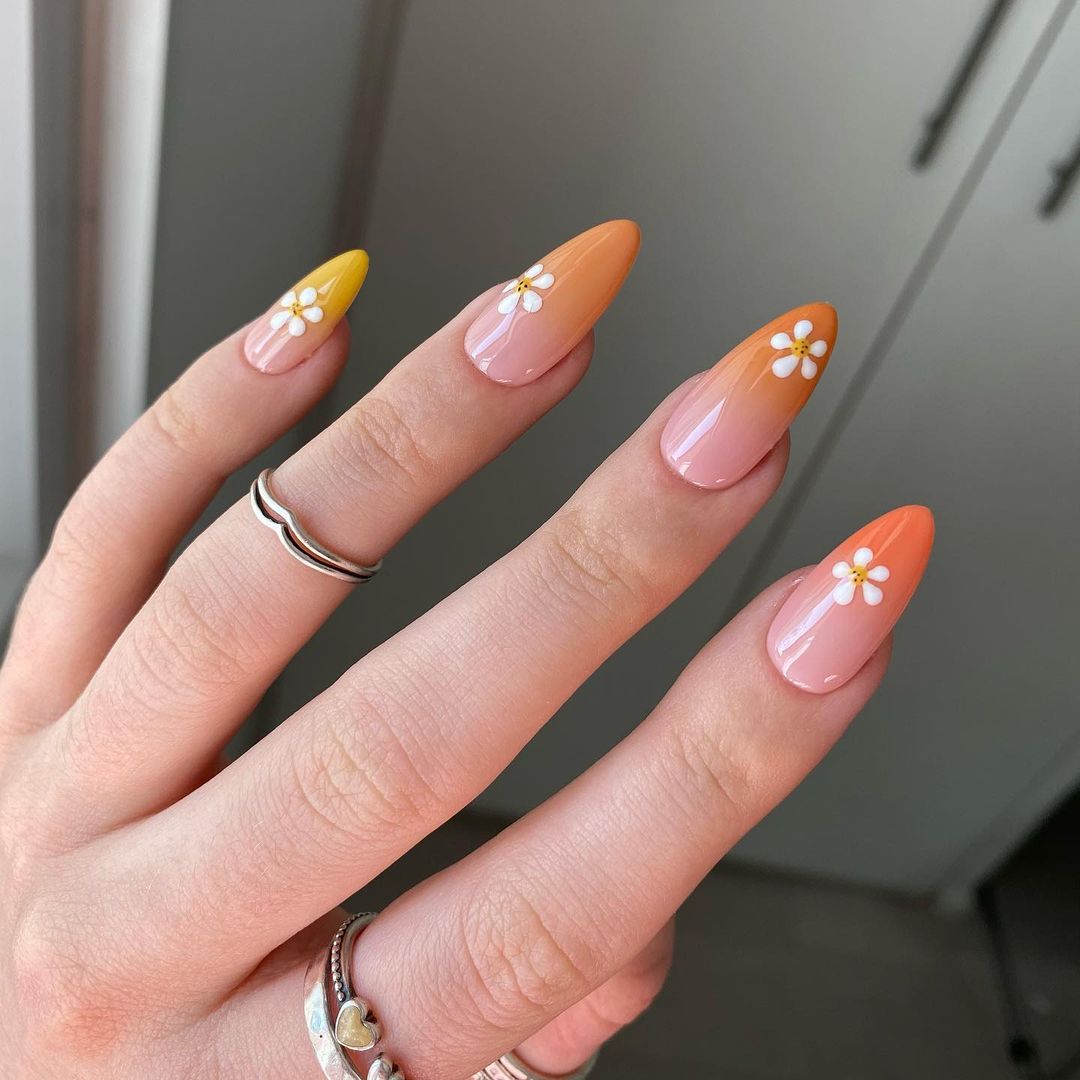 Ombre Summer Nails with White Flowers