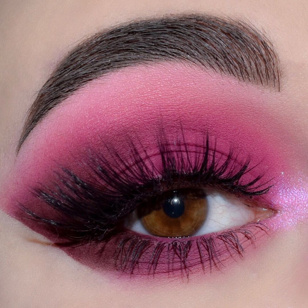 Gorgeous Berry Eyes Makeup