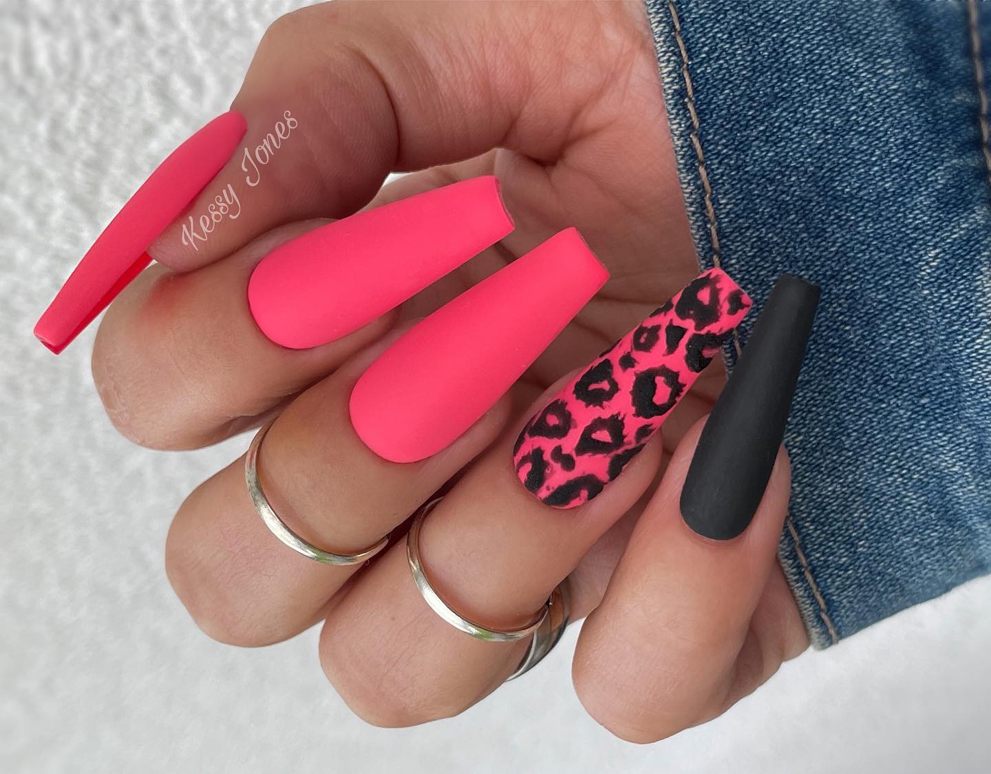 45 Impressive Red Nails Designed to Dazzle in Spring - Hairstylery 45 Impressive Red Nails Designed to Dazzle in Spring - Hairstylery