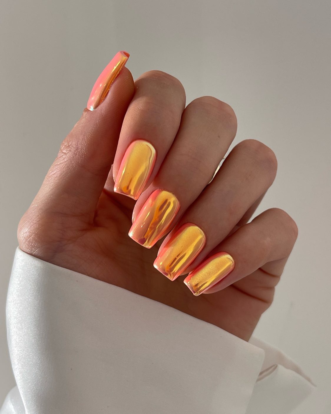 Short Squre Orange Chrome Nails