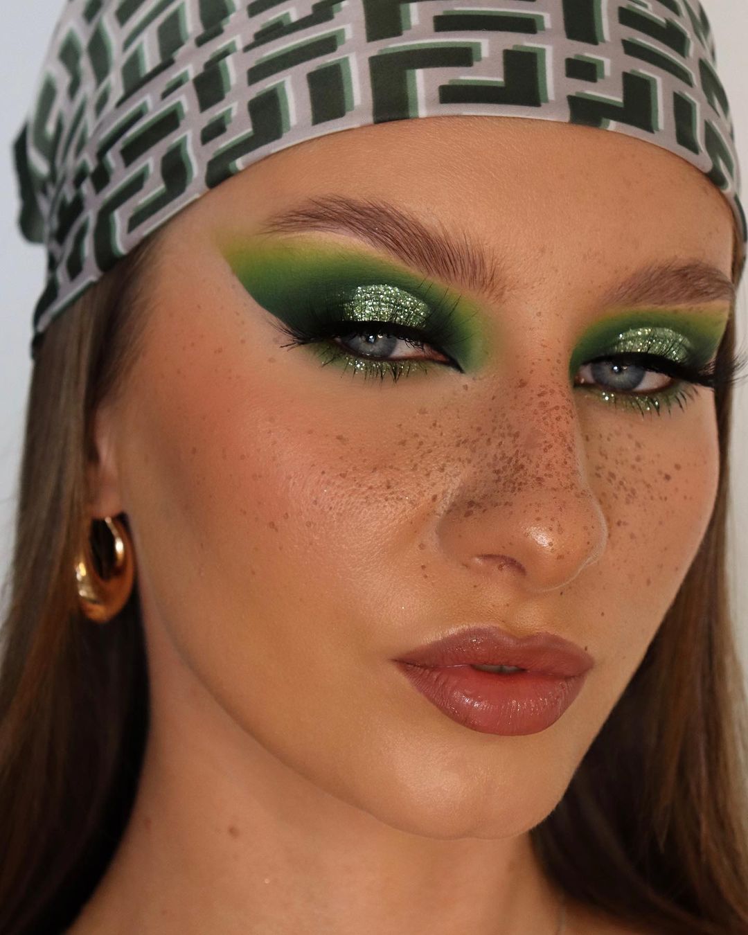Glitter Green Eye Makeup For Green Eyes