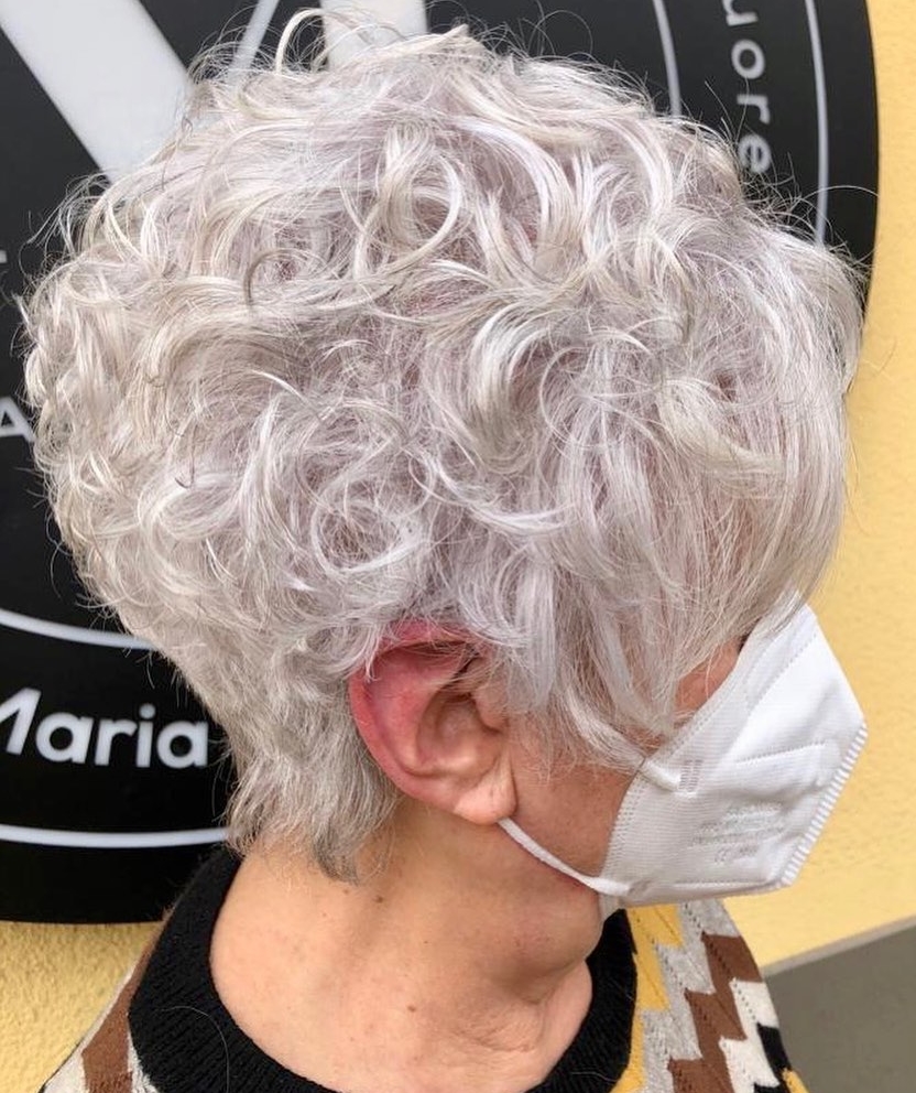 Short Loose Perm Gray Hair