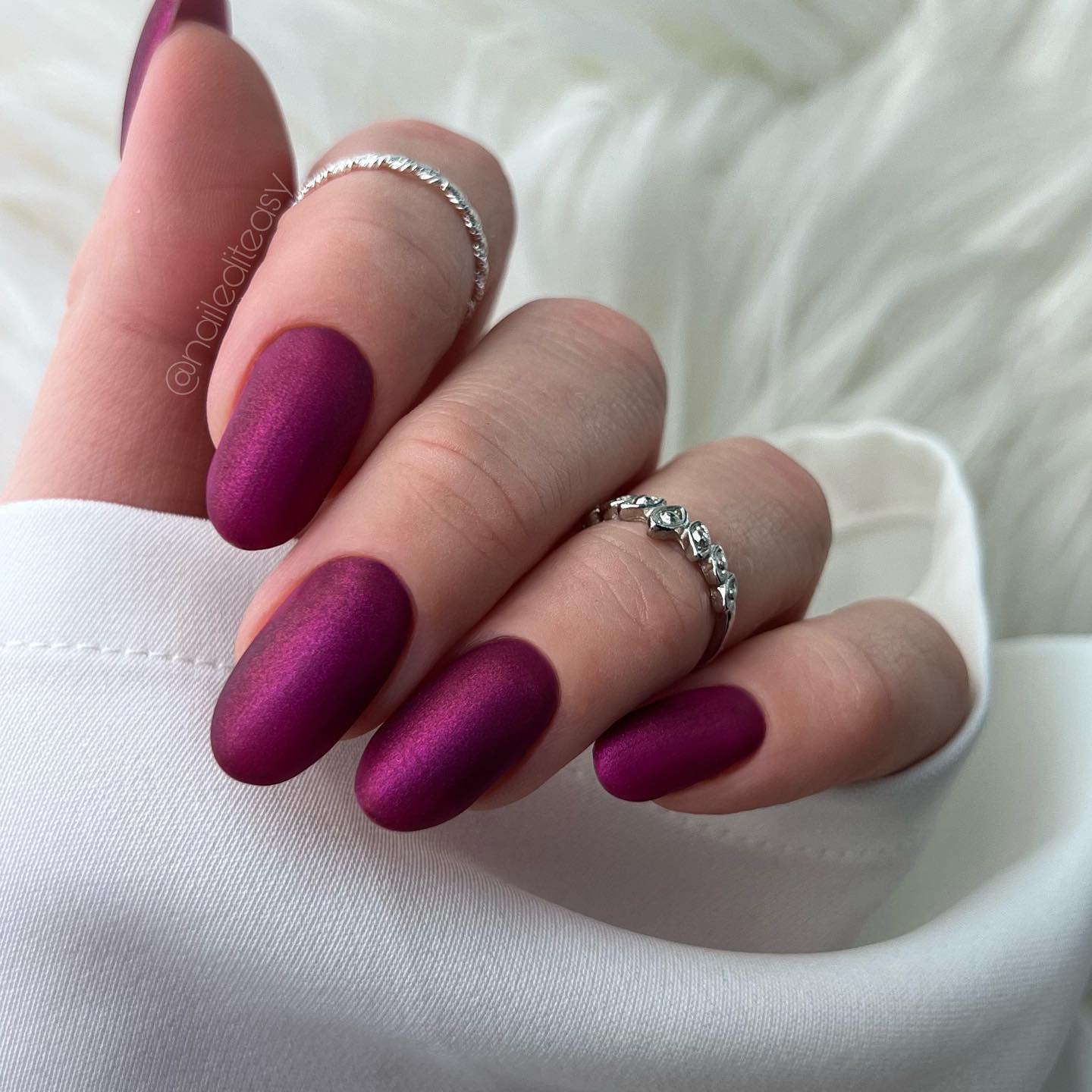 Short Matte Burgundy Nails