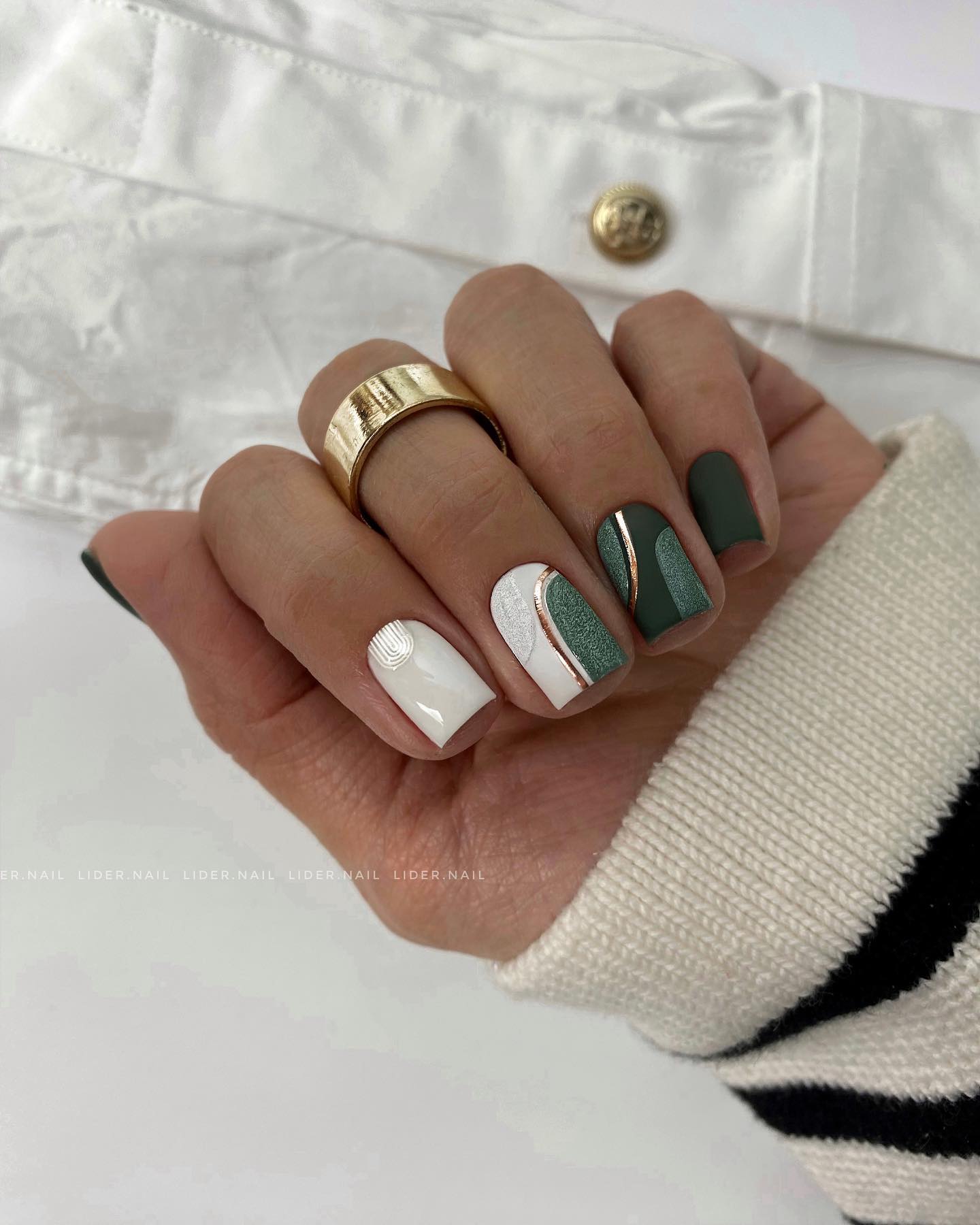 Short Square Green and White Nail Combo