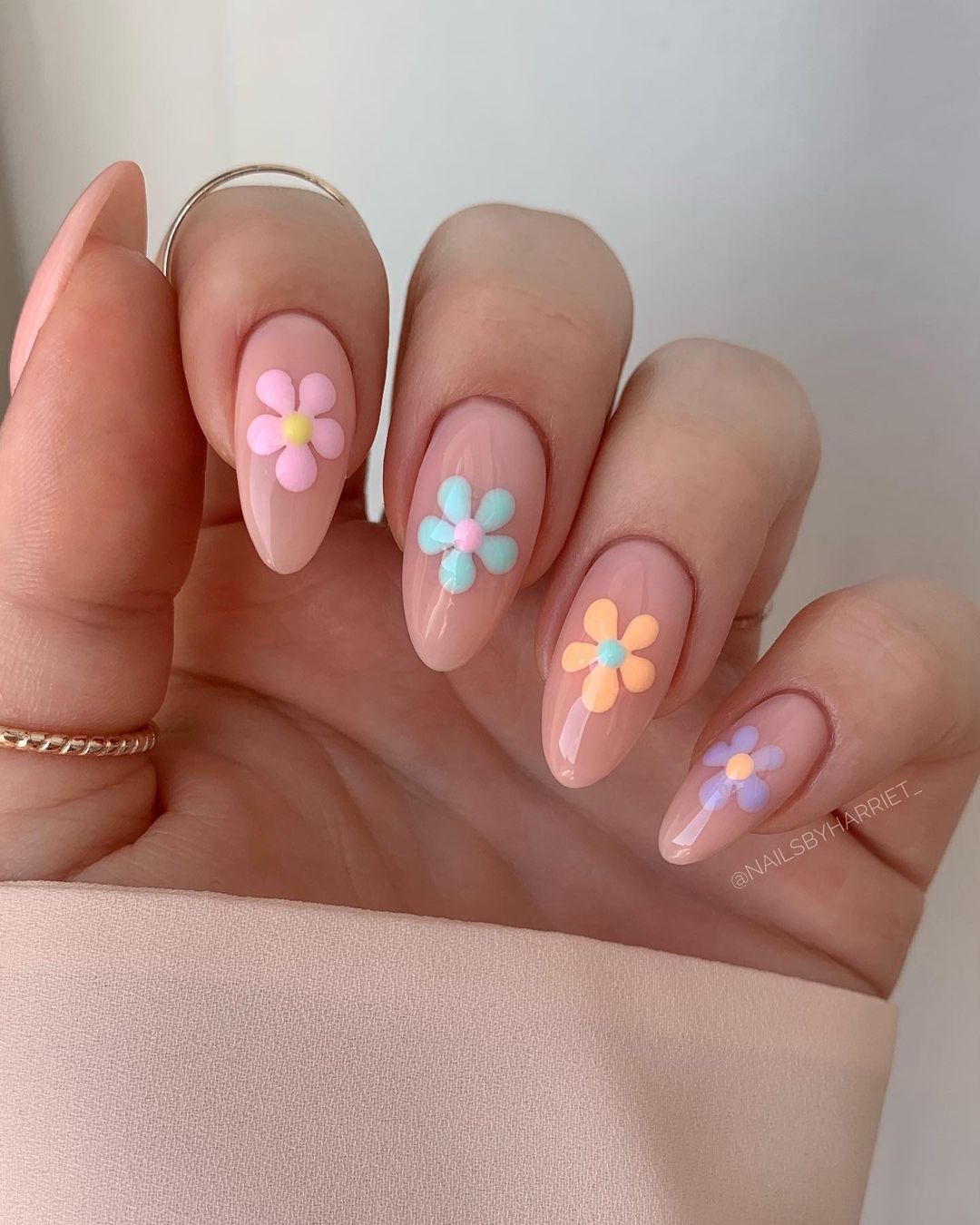 Short Almond Nails with Chunky Flowers