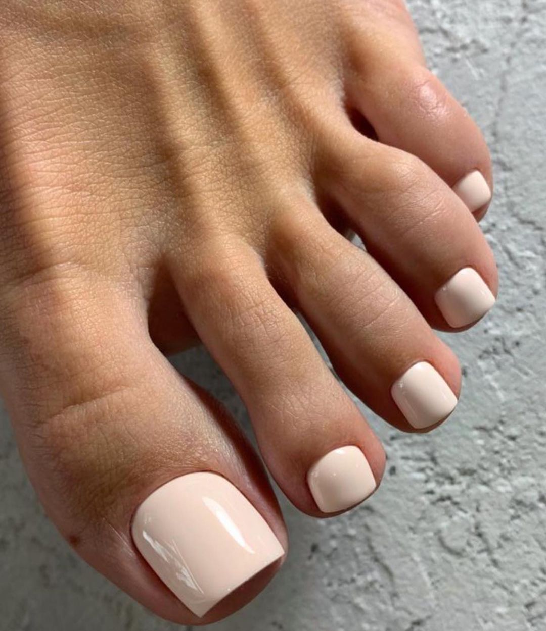 Nude Light Beige Toe Nails