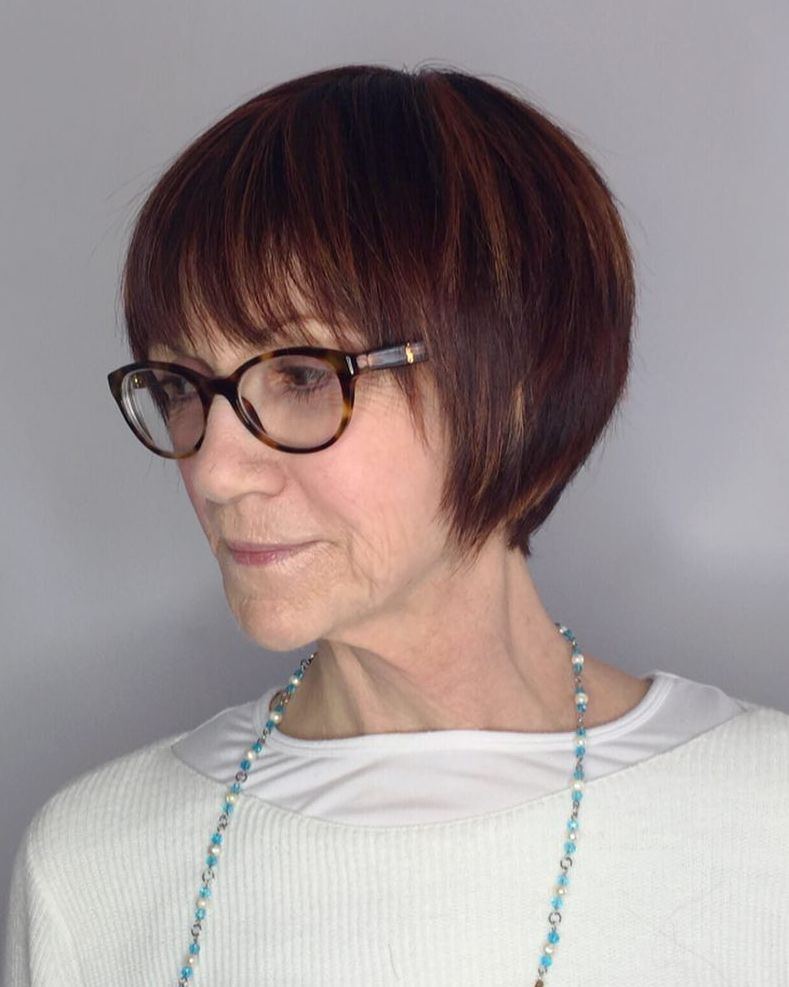 Short Hairstyles And Haircuts For Women Over 50 To Sport In 2020