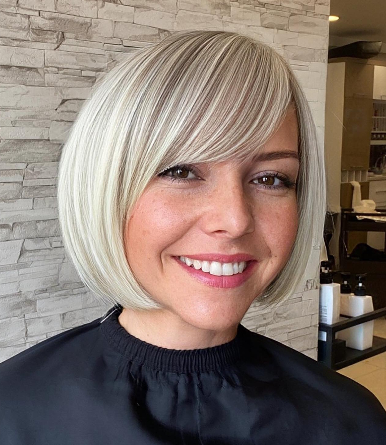 Short Blonde Hair with Side Bang