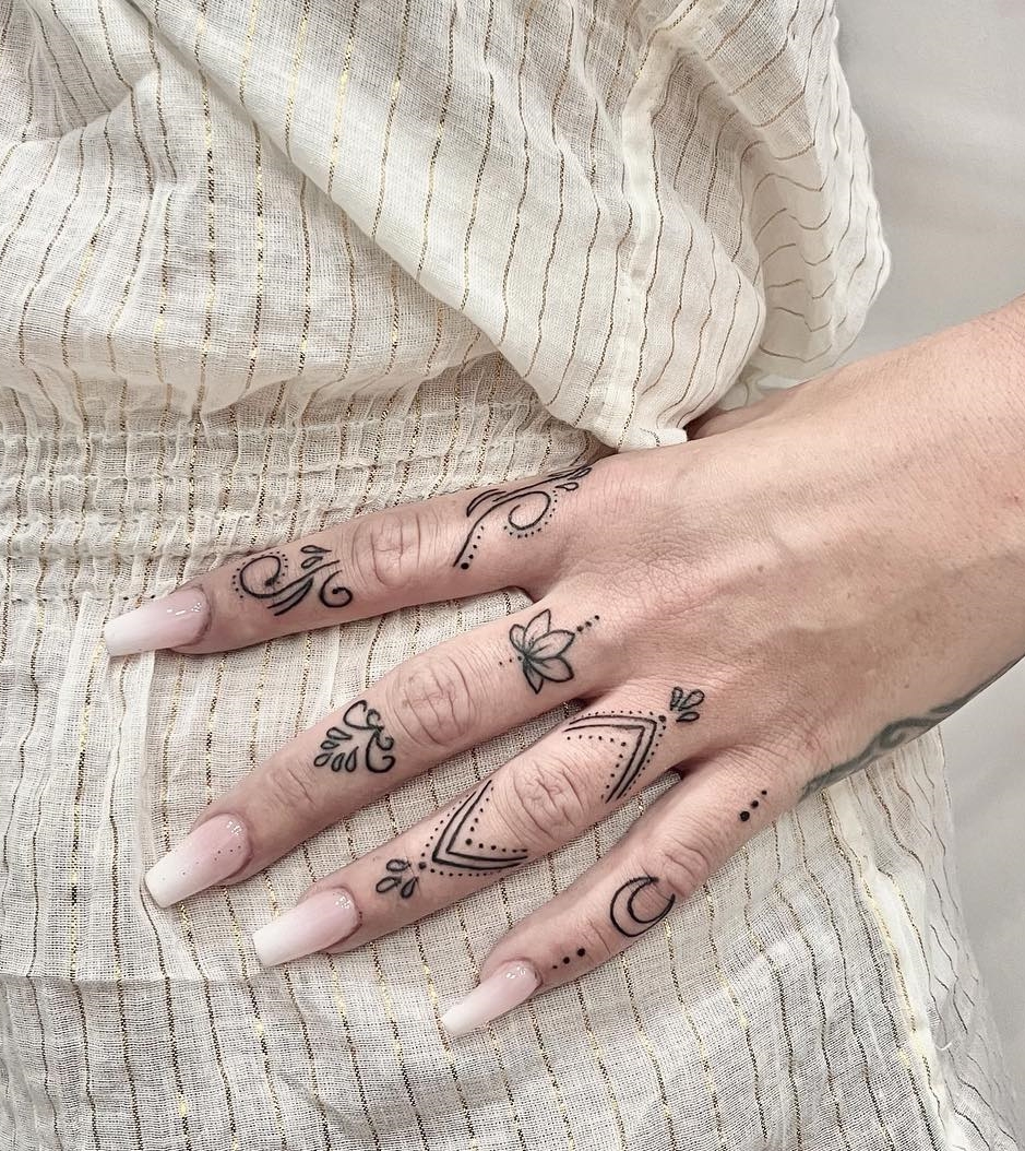 Questions and Answers about Finger Tattoos