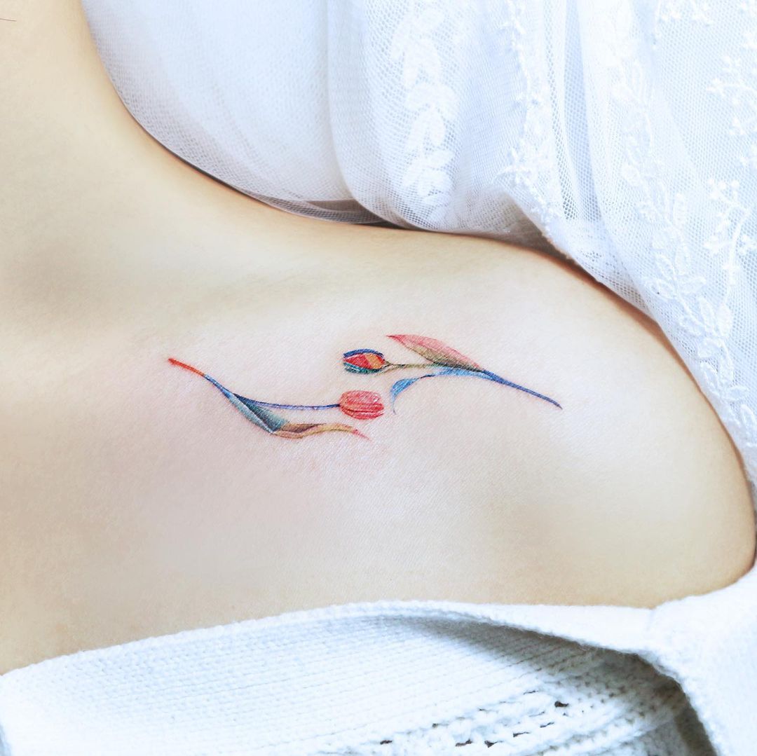 Color Dainty Flower Tattoo on Shoulder