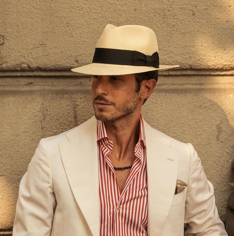 White Panama hat for Men with Black Ribbon