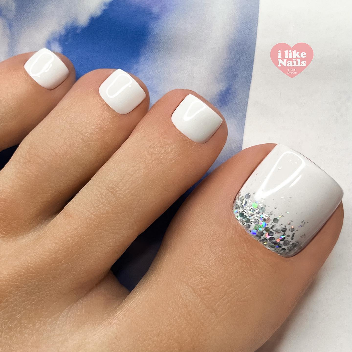 White Toe Nails with Glitter
