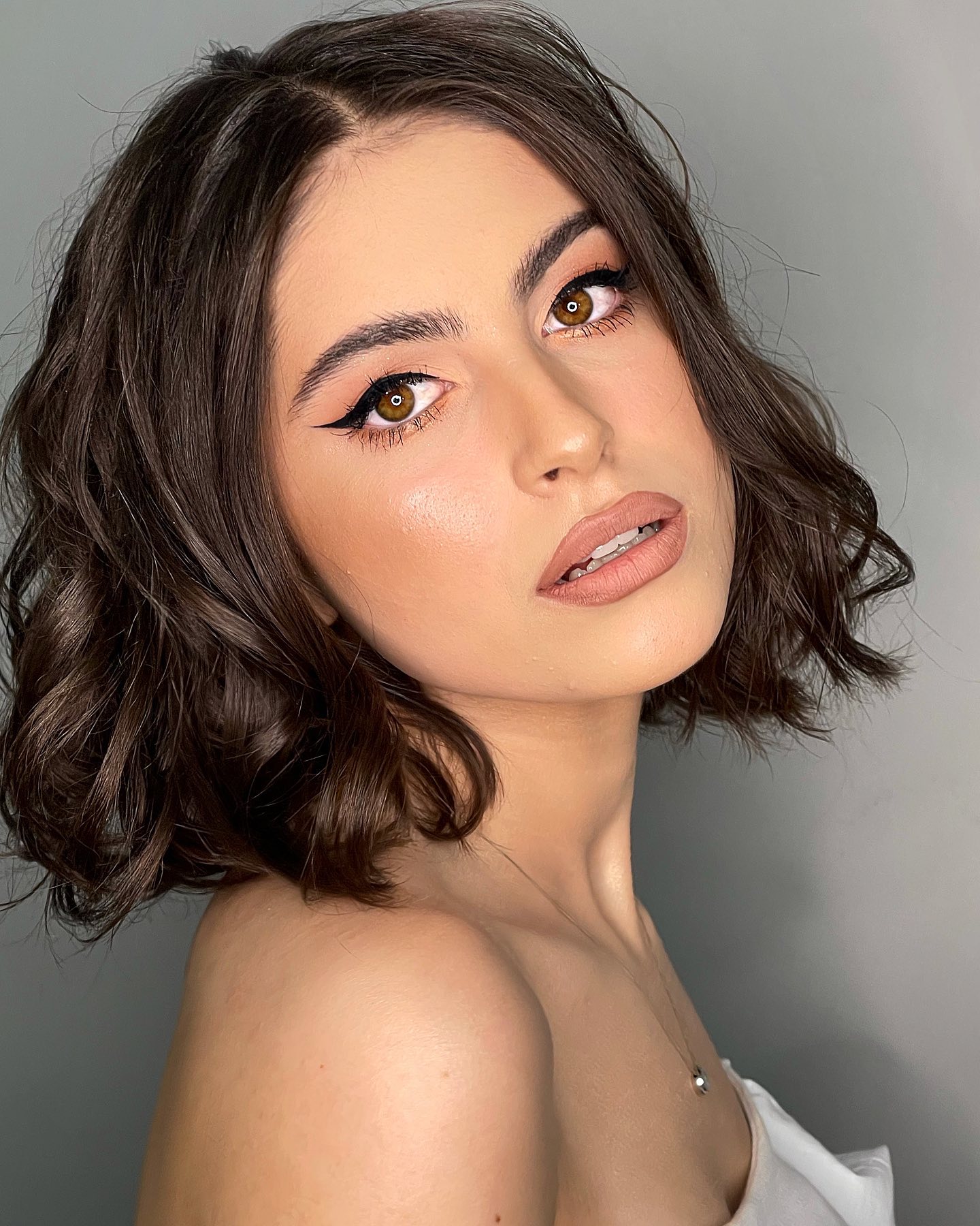 10 Most Popular Eyebrow Styles for Any Face Shape - Hairstyle