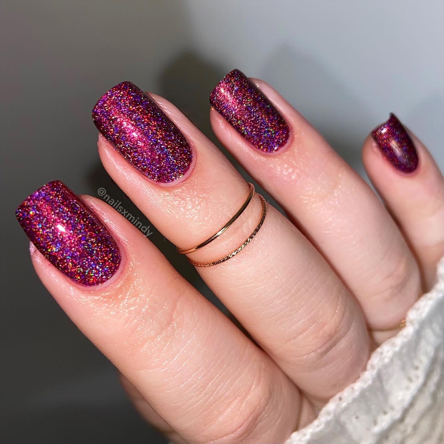 Short Square Dark Red Sparkly Nails
